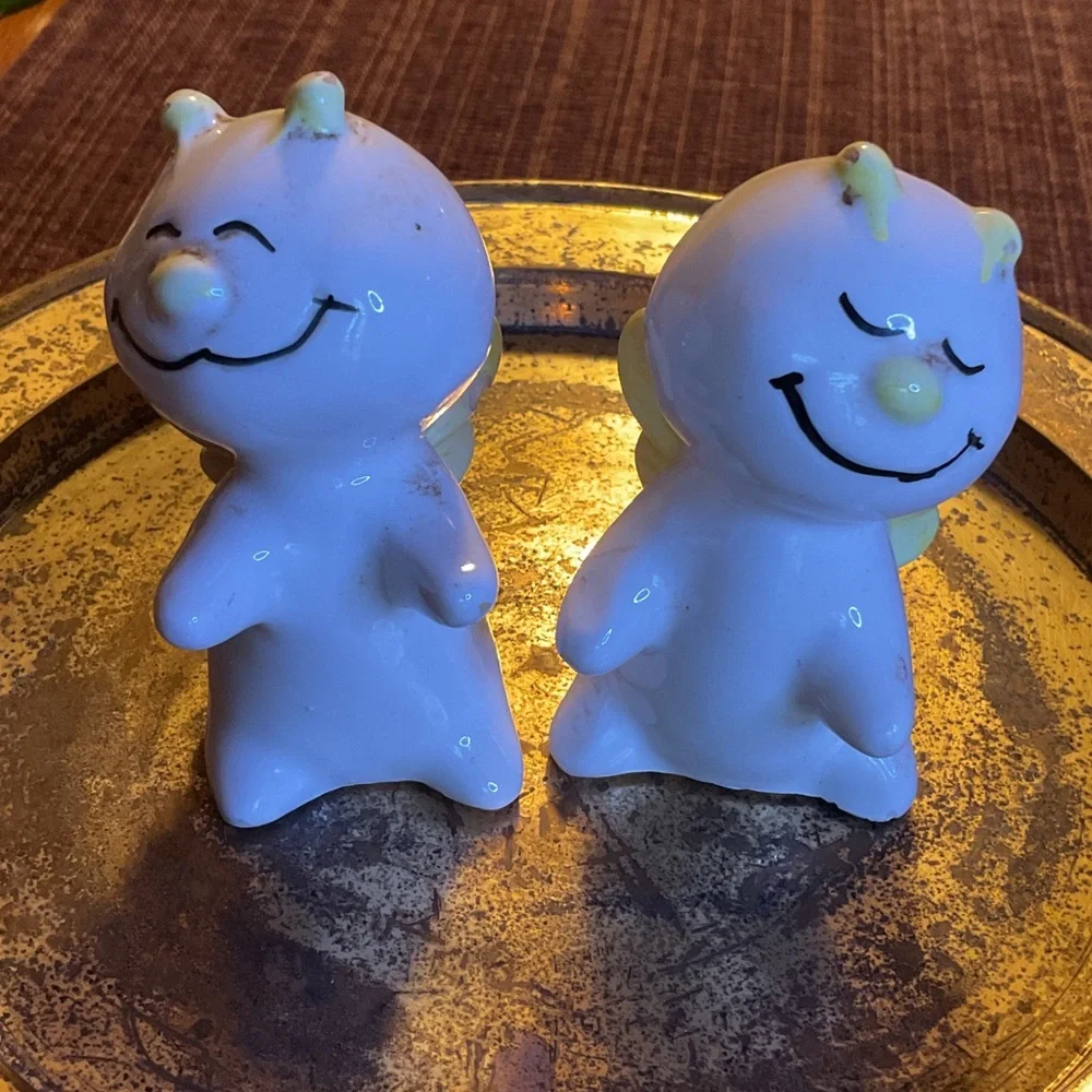 Cute Ceramic Angel Figurines salt and pepper shakers.
